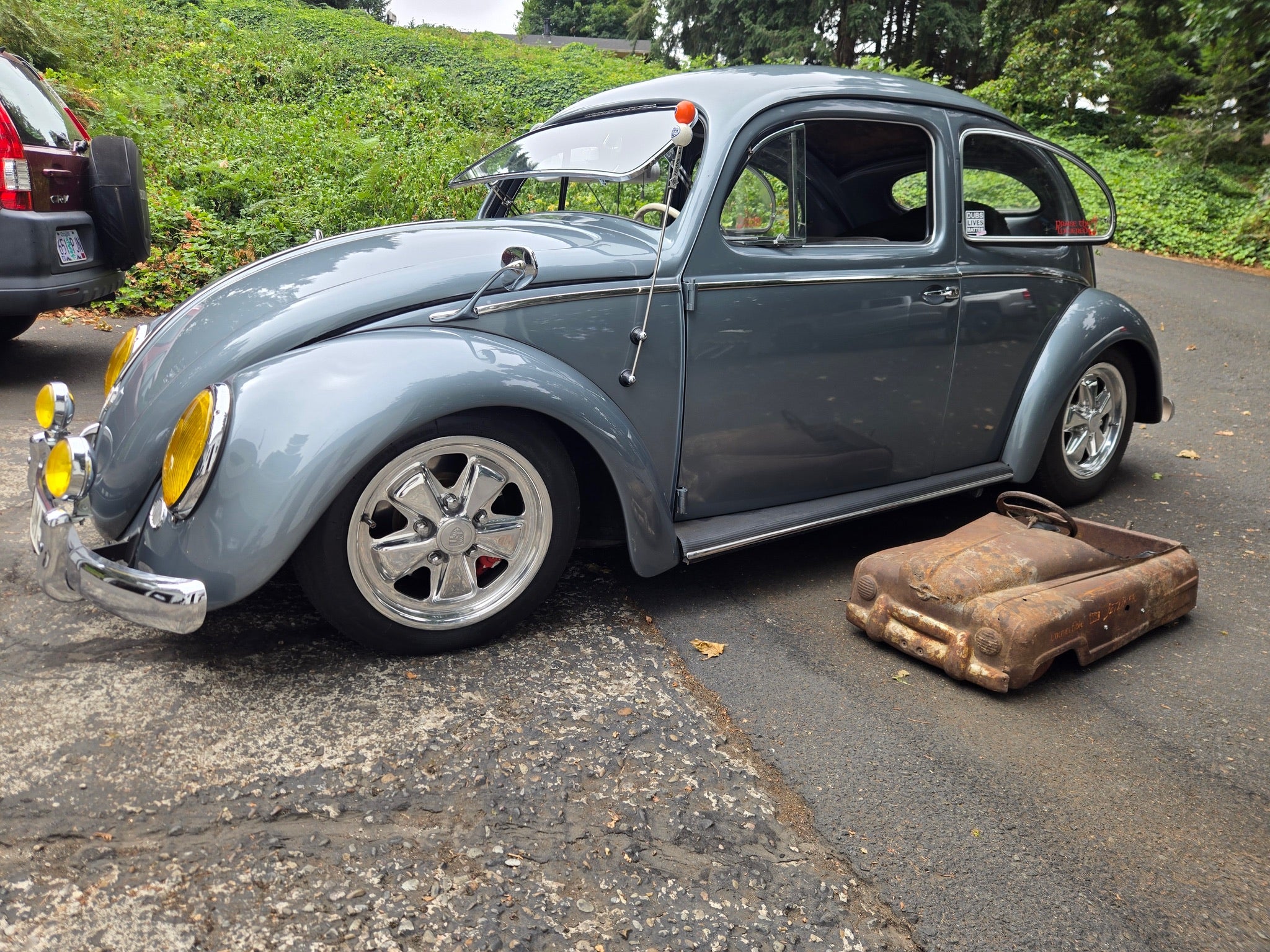 VW Bug Front Safari Window (1957 & Earlier) | LooseNuts Safaris