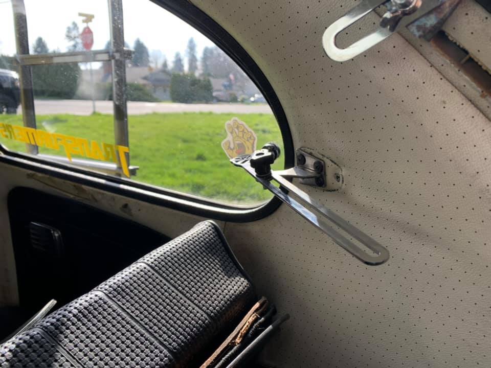 LooseNuts Super Latches For Popout Windows