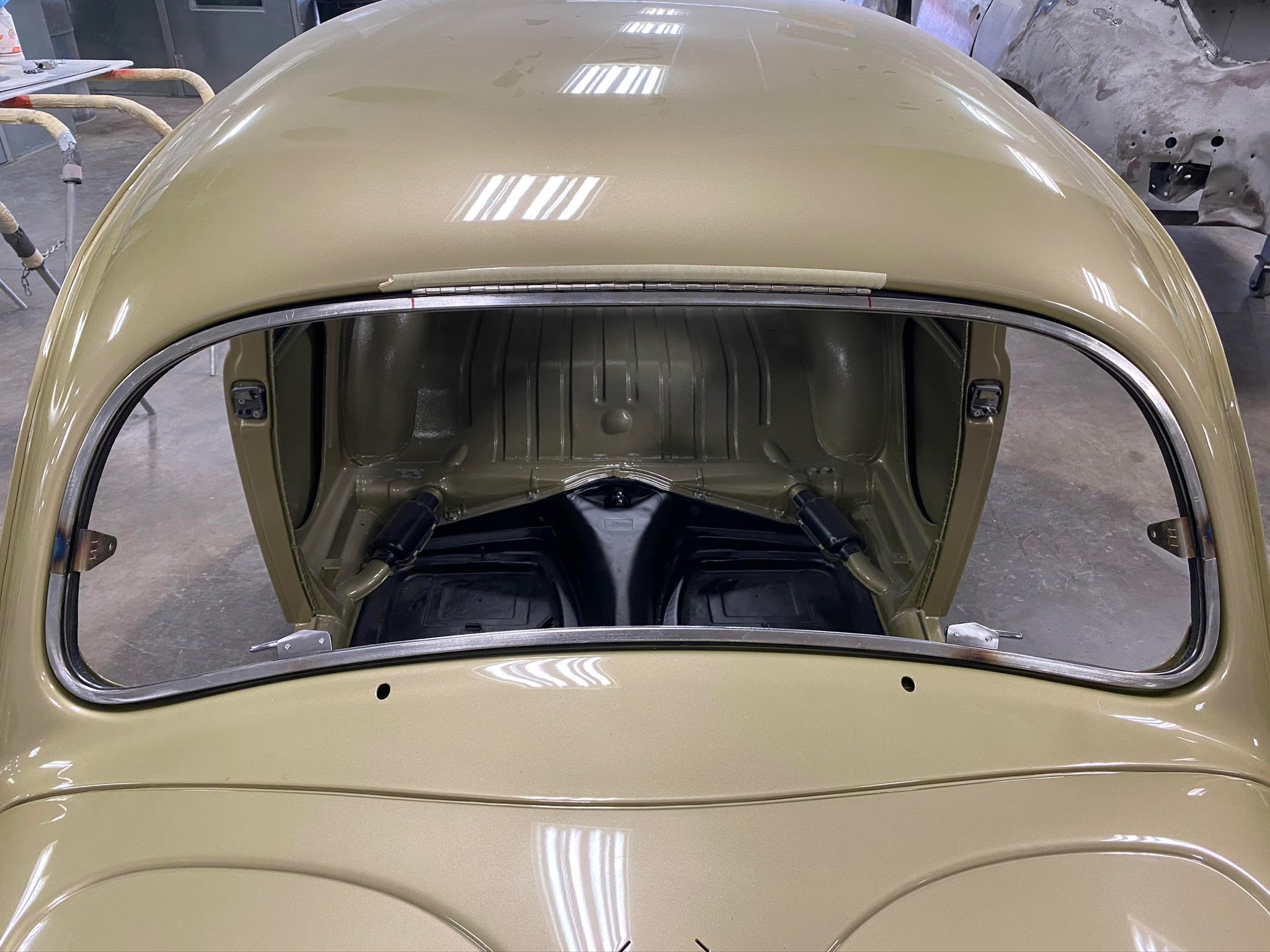 VW Bug Front Safari Window (1957 & Earlier) | LooseNuts Safaris